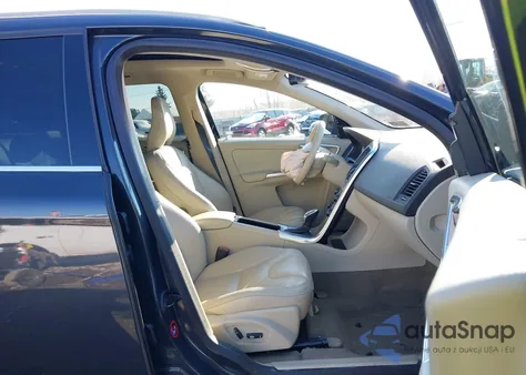 2013 Volvo Xc60 T6 из США, поврежденный, VIN YV4902DZ6D2425905